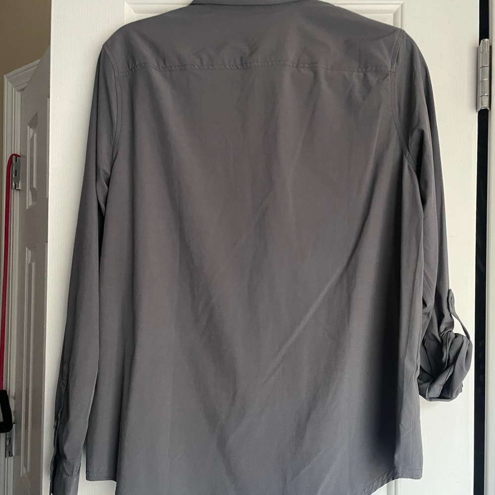 Polyester button up - Picture 2 of 4